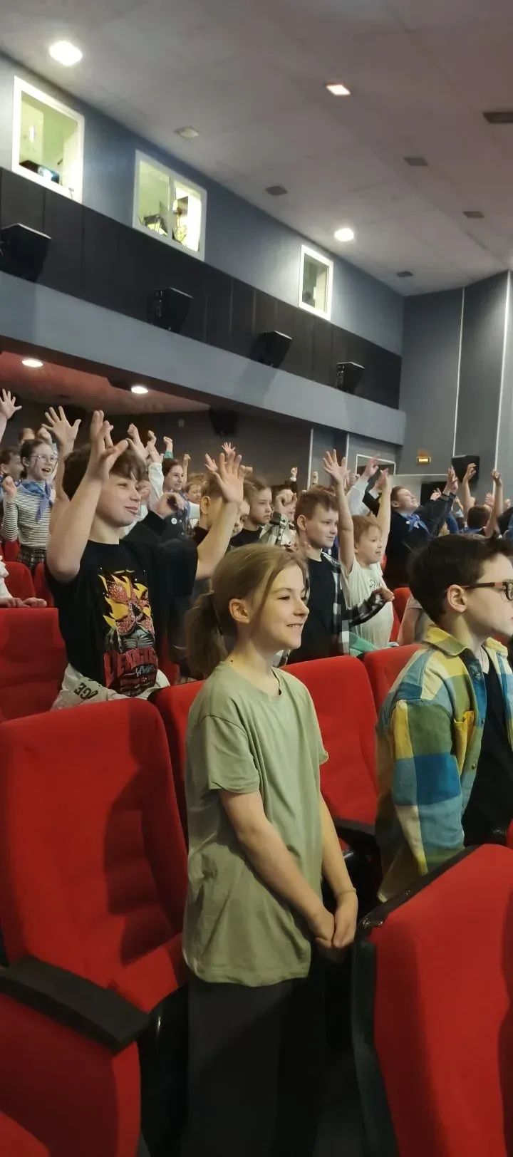 🌟4 «Б» в деле: первые дни в «Зеркальном» и важные разговоры по-лагерному!  Наш 4 «Б» класс уже на ме