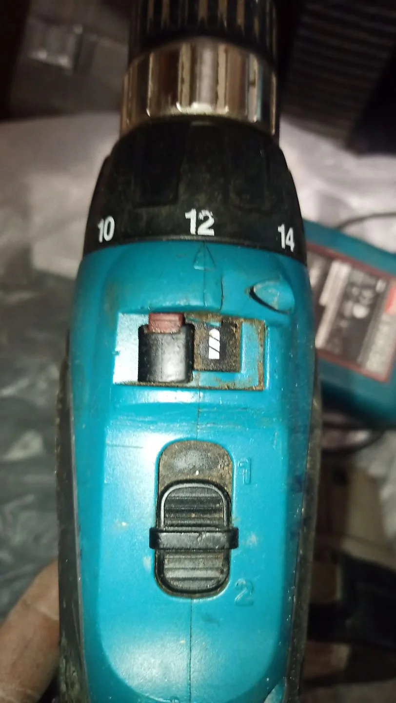 Шуруповёрт Makita 6337D бу Цена 3500 руб без НДС