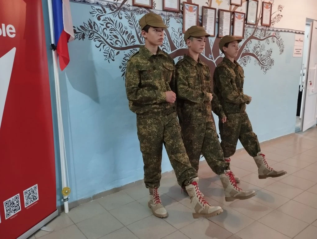 Стартовали трёхдневные учебные военные сборы для 8-х классов! 
🇷🇺В этом году в нашей стране для уч