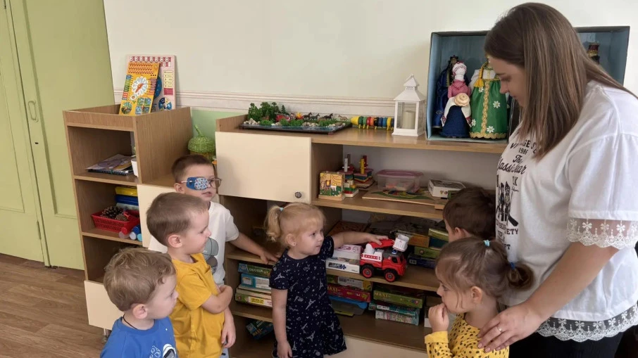 📚 «Каждой вещи — своё место»: учимся порядку в группе «Ягодки»! 🧸