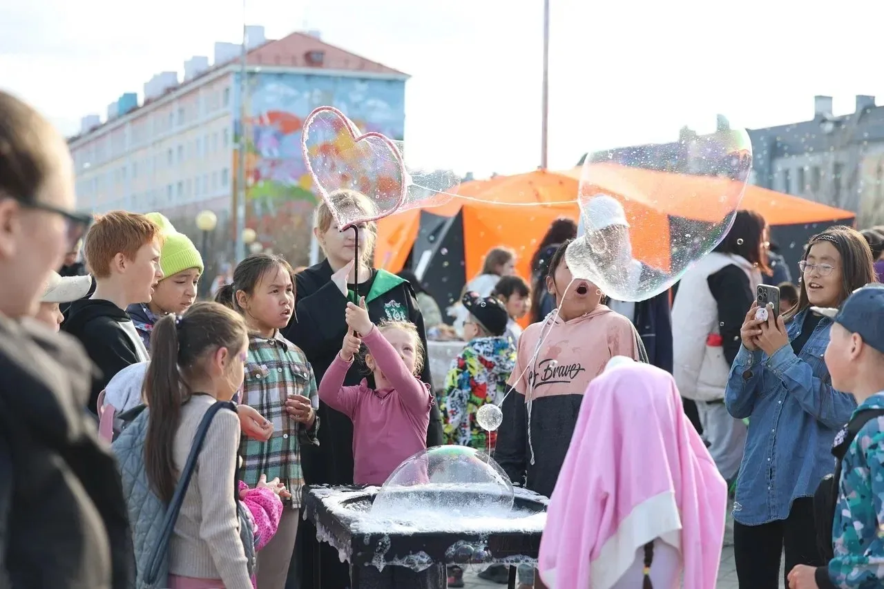 🎊 Концерты, квесты и народные гуляния: Чукотка широко отметит День молодёжи 

Мероприятия, посвящён