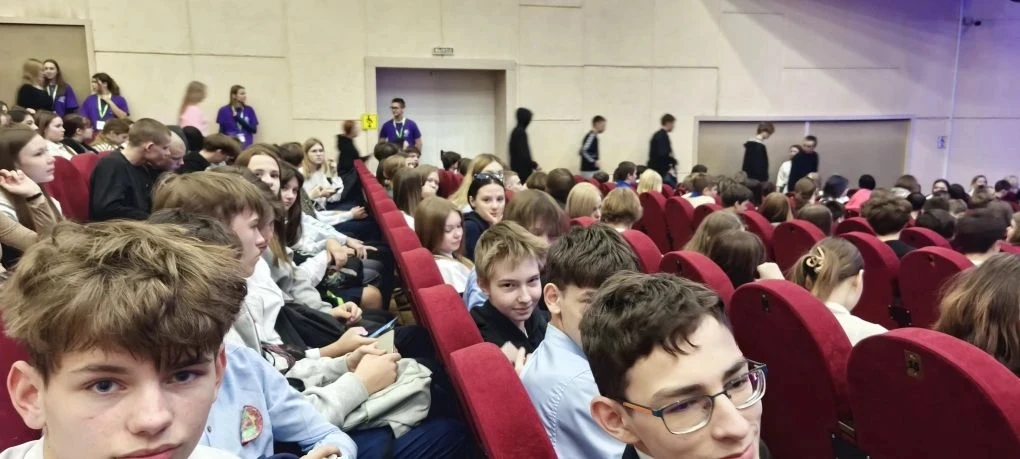 «Встретившись лицом к лицу со своим будущим»  14 апреля ученики восьмых классов посетили трансформац