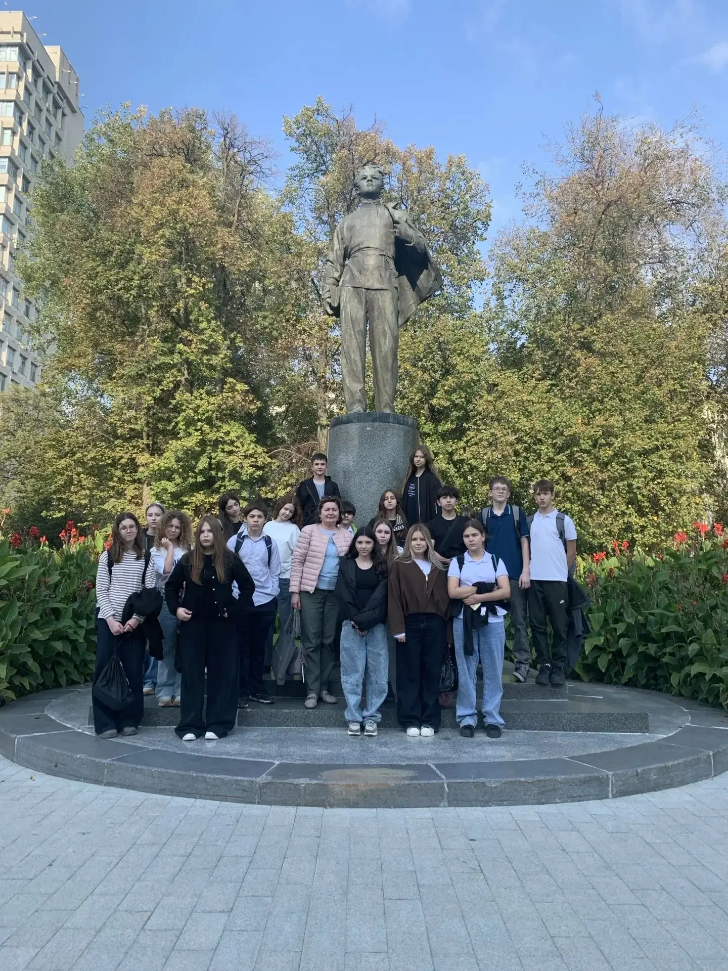 🏛️✨ Историческое сердце Казани: путешествие 7 «А» класса! 🎒📸