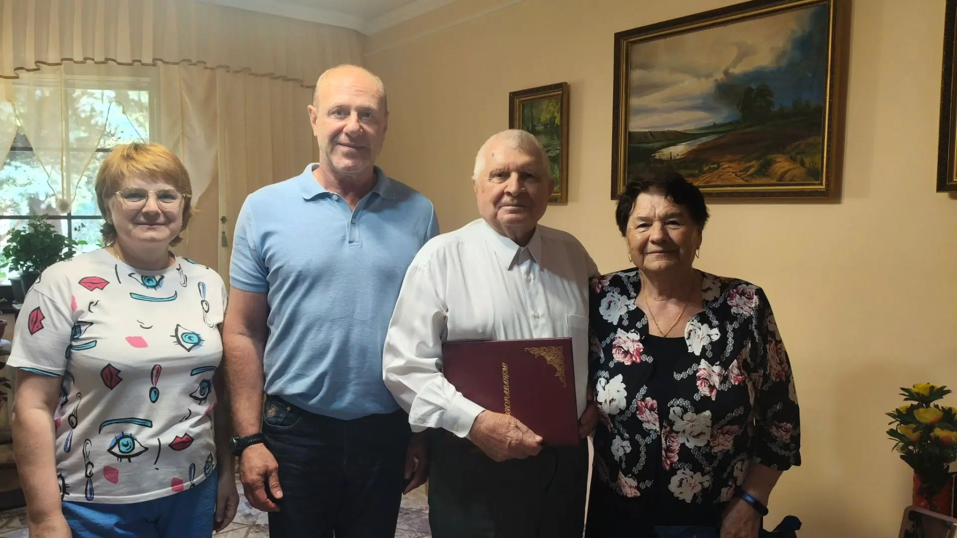 Сегодня, 25 июля 2026 года, свой 90-летний юбилей отмечает  житель нашего посёлка — Кравец Василий Н