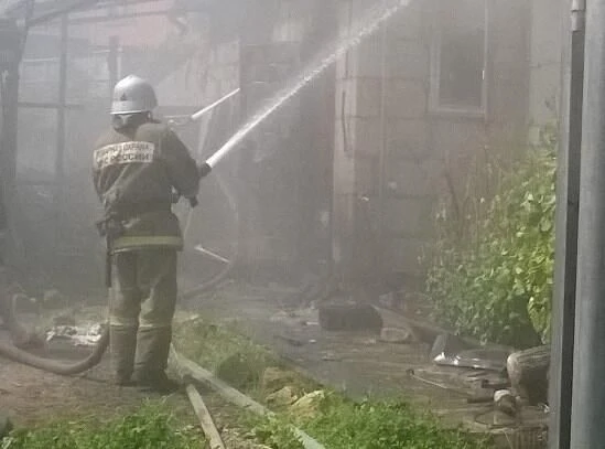 Под Воронежем сгорел гостевой дом


▪️Днём 13 июня в оперативно-диспетчерскую службу регионального у