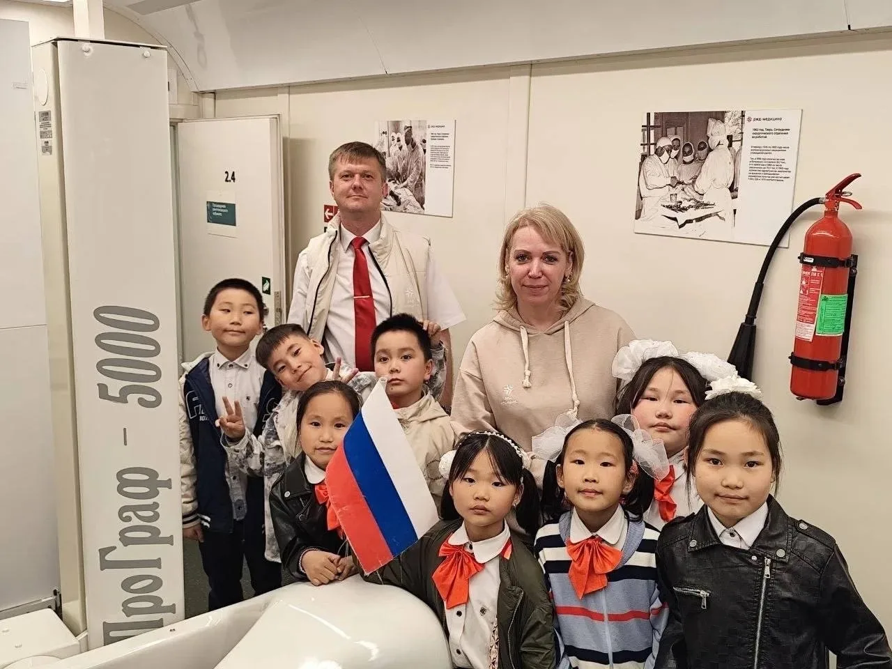 Ученики российско-монгольской школы № 162 познакомились с работой поезда «Святой Пантелеймон» 🤝   26