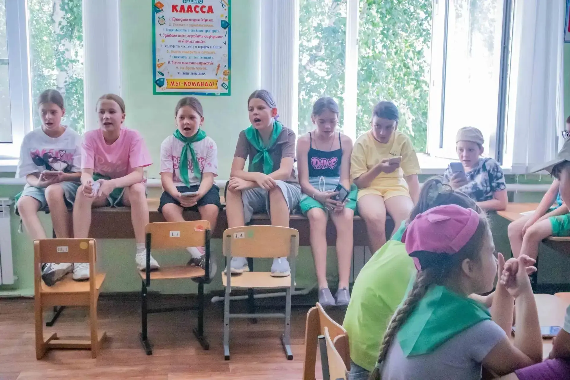 ✅День 19

🎯До закрытия лагеря остаются считанные дни. Поэтому наши орлята усердно готовятся и репет