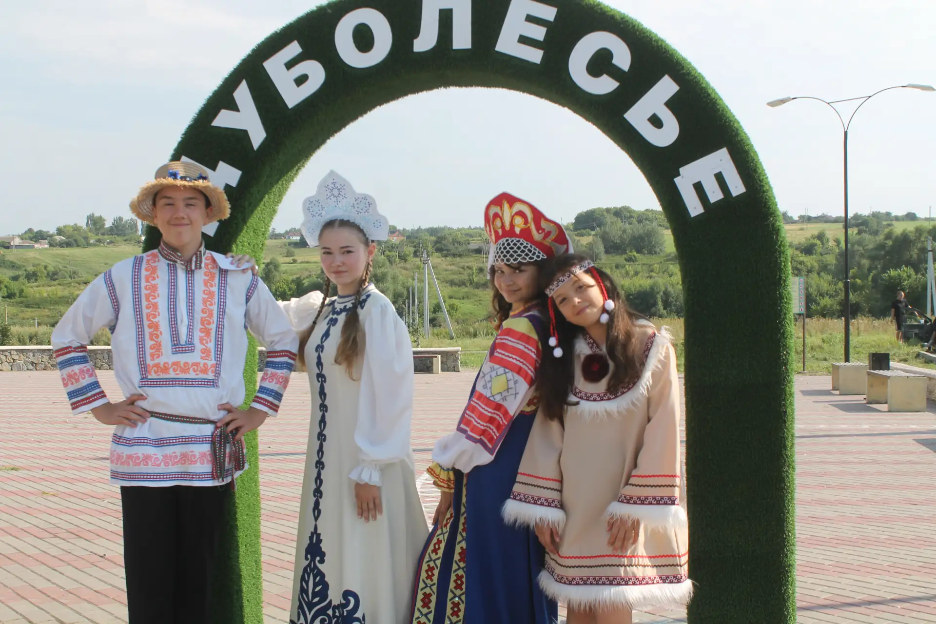 👑 Слет сказочных Василис прошел в селе Староникольском Хохольского района