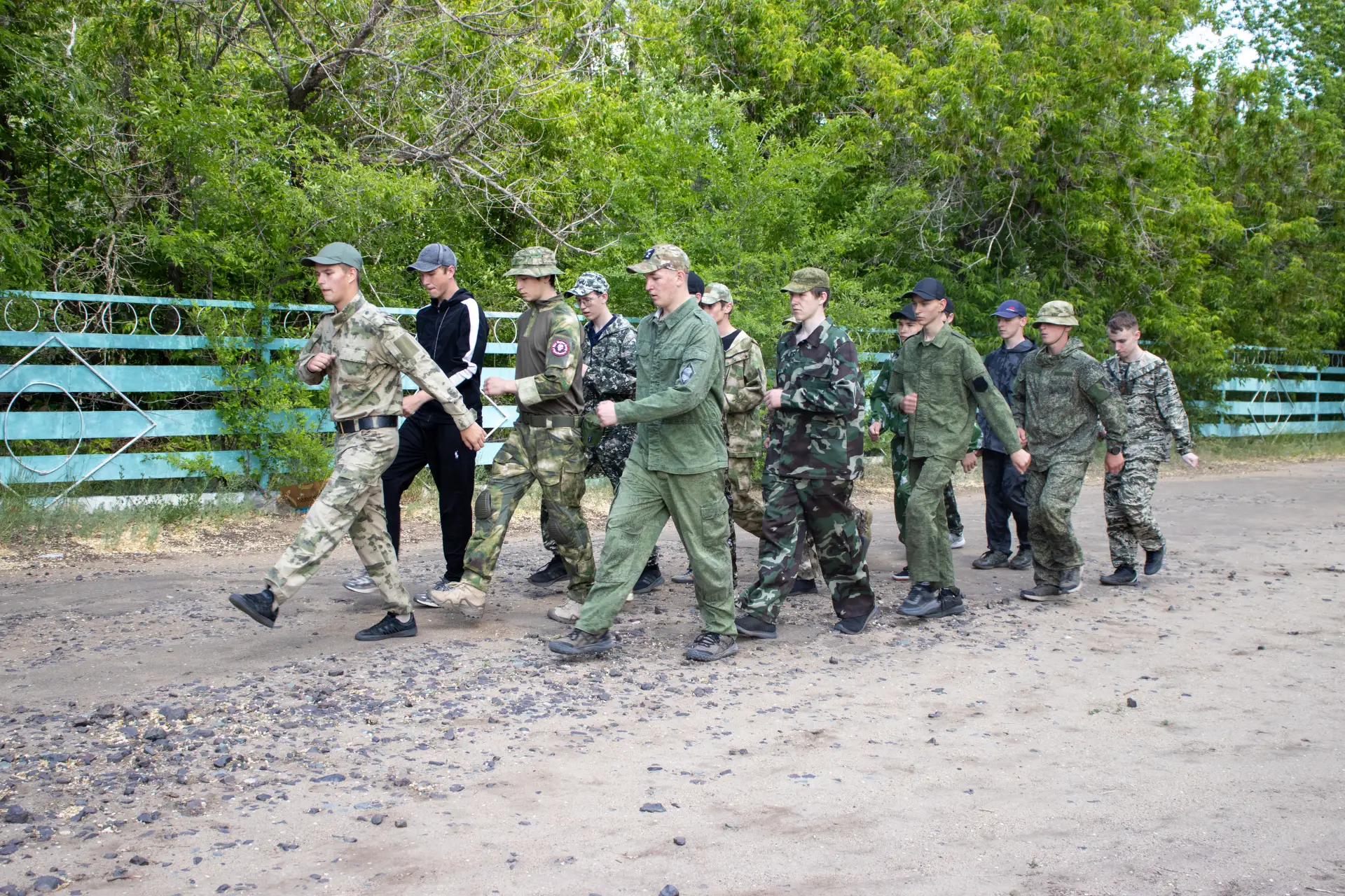 💪 В техникуме стартовали военно-полевые сборы

У парней предвыпускных курсов начались пятидневные с