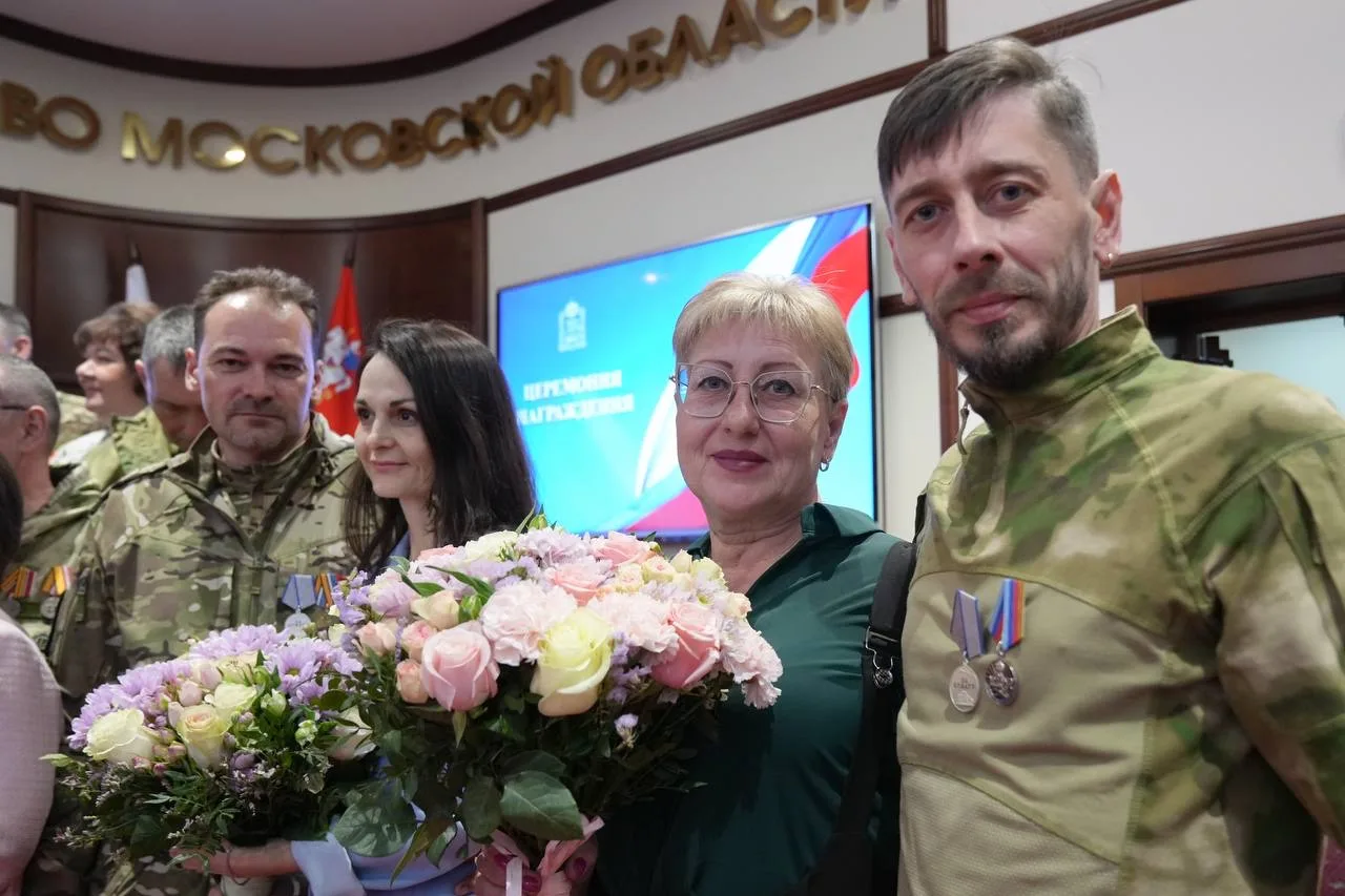 🎖Вручил государственные награды бойцам легендарного подразделения БАРС — медали «За отвагу», «За хра