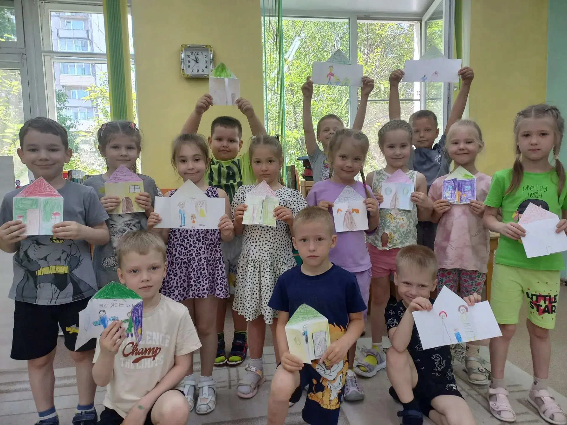 У каждого должен быть свой тёплый дом! ✨🌲 Сегодня в нашей группе «Ёлочка» прошло очень увлекательно