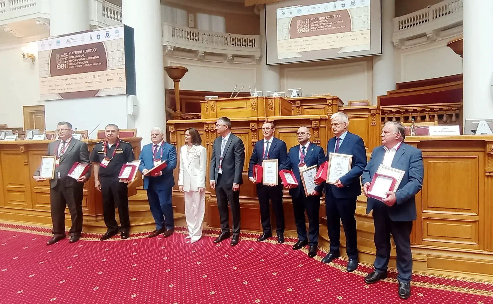 Ректор Педиатрического университета Дмитрий Иванов и сотрудники вуза приняли участие в организации и