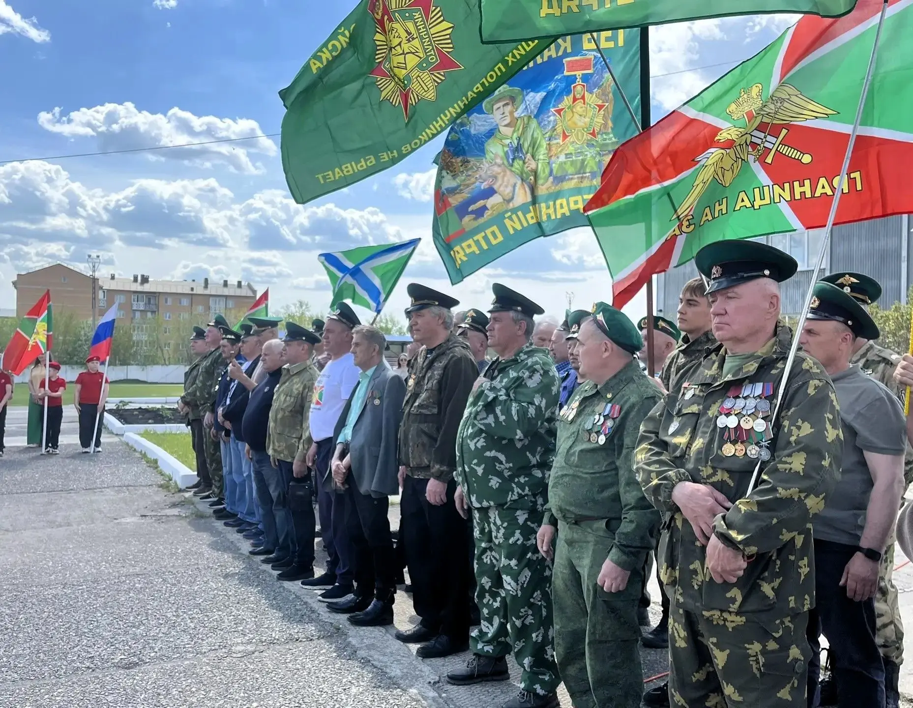 Сегодня, в День пограничника, в Уяре состоялось торжественное мероприятие, посвящённое ...