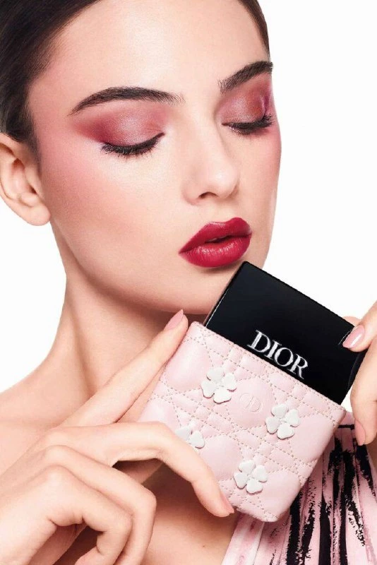 Бренд Dior Beauty объявил главным символом своей новой осенней коллекции Lucky Clover ч...