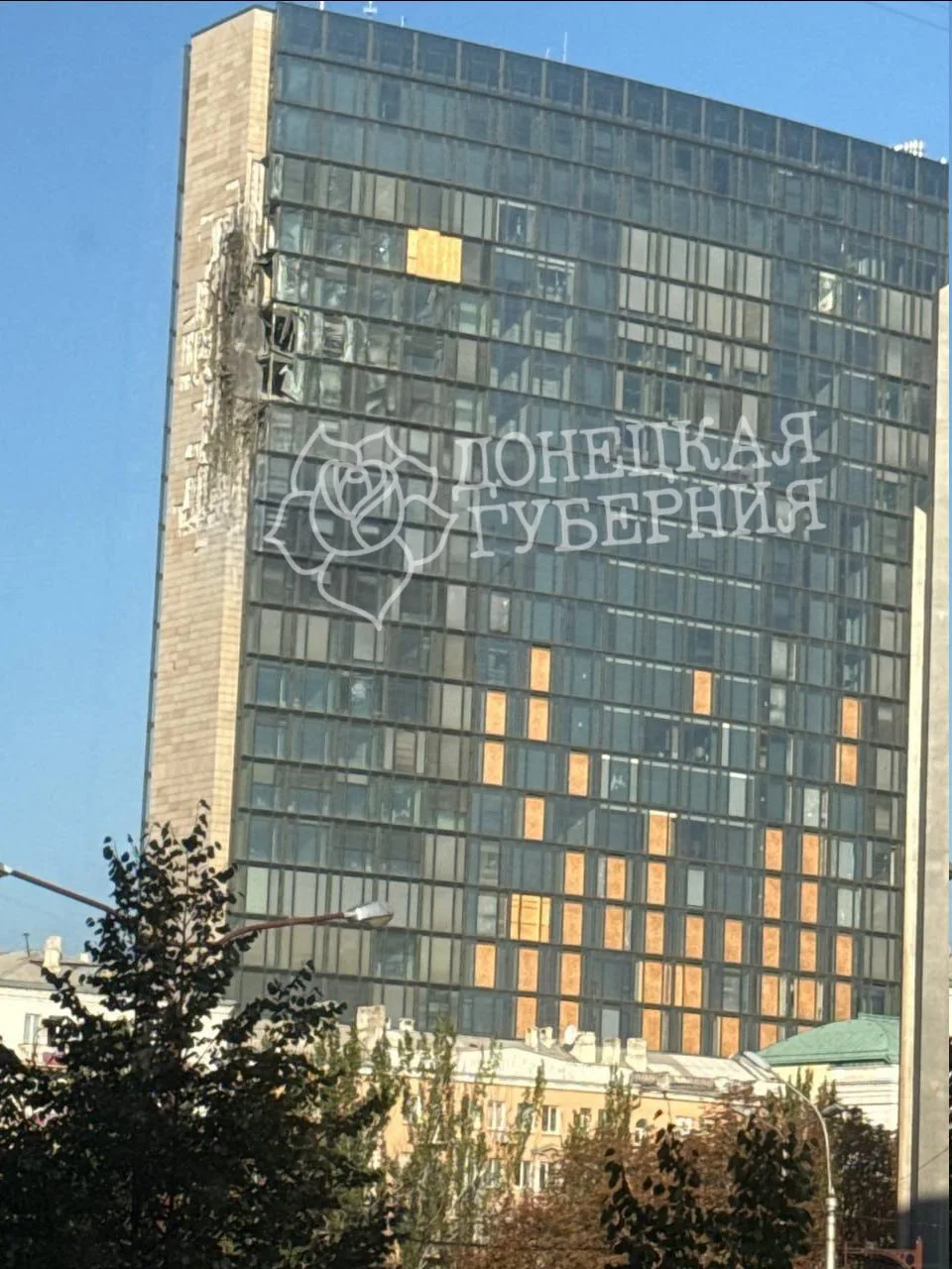 Последствия прилёта БПЛА ВСУ по БЦ «Пушкинский» этой ночью