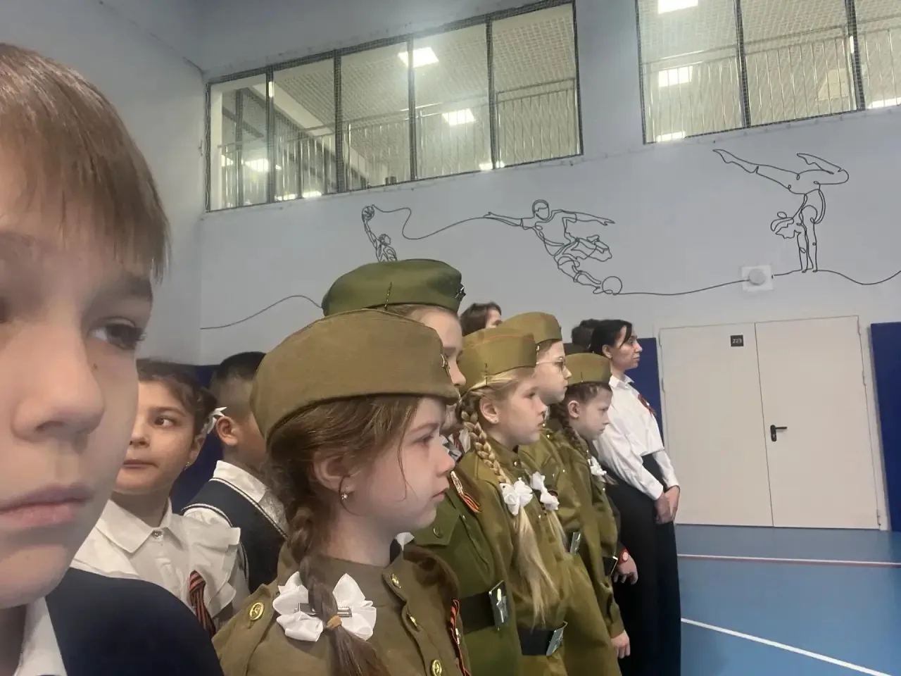 НАШИ #ДеньПобеды #ПамятьПоколений #ПатриотическоеВоспитание  Вчера в нашей школе состоялся Памятный 