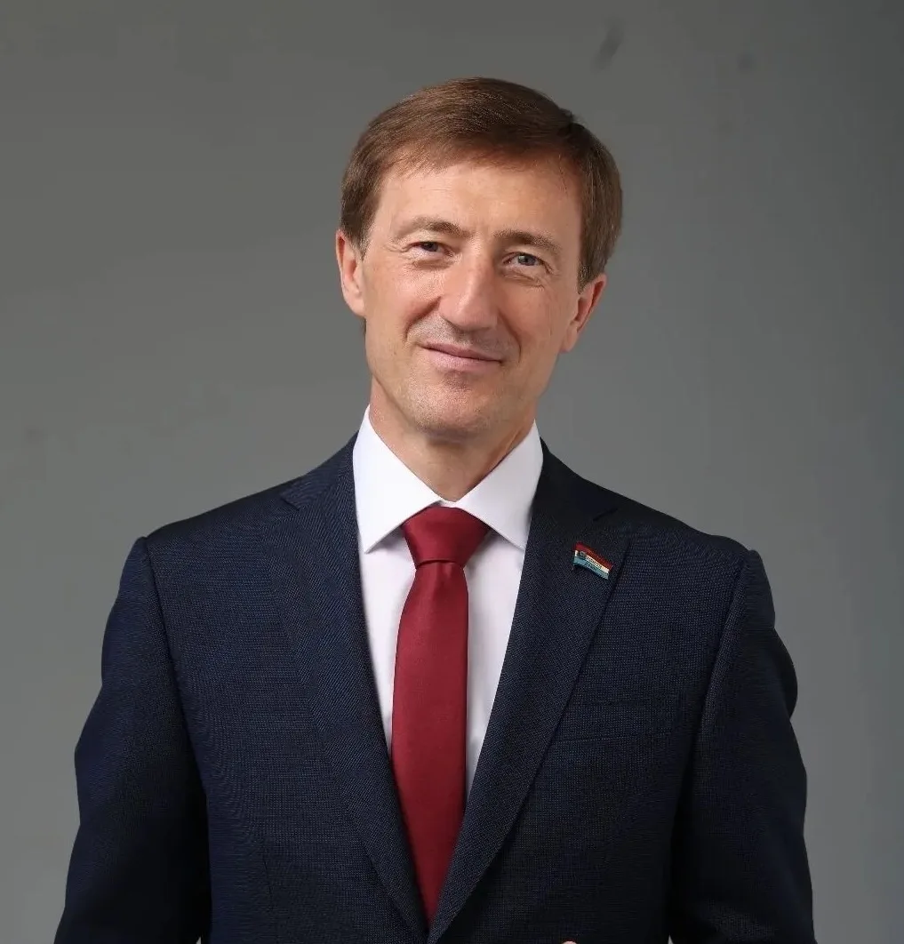Дорогие врачи, медицинские сёстры.