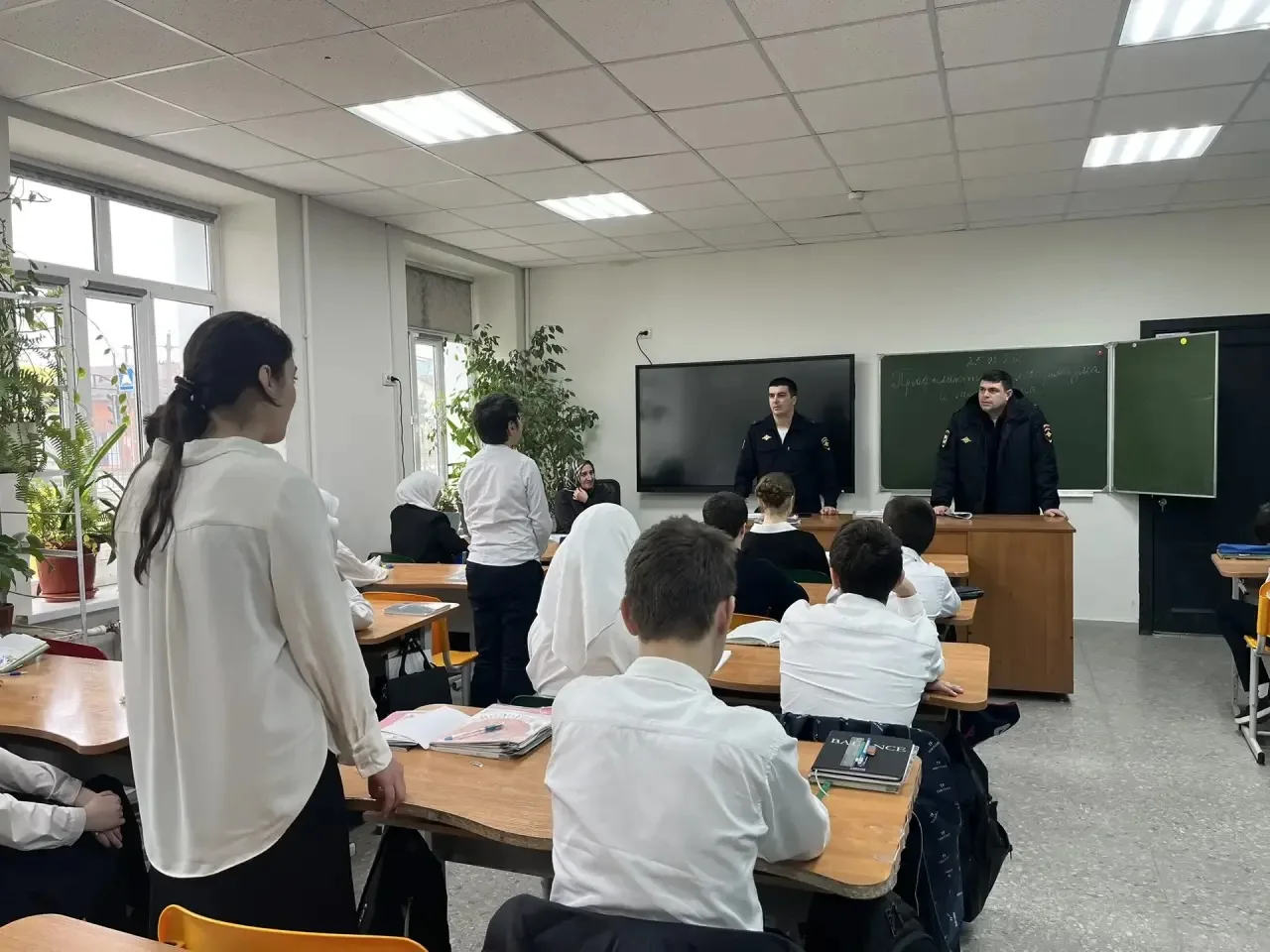 В рамках программы профилактики правонарушений среди подрастающего поколения в нашей гимназии провел