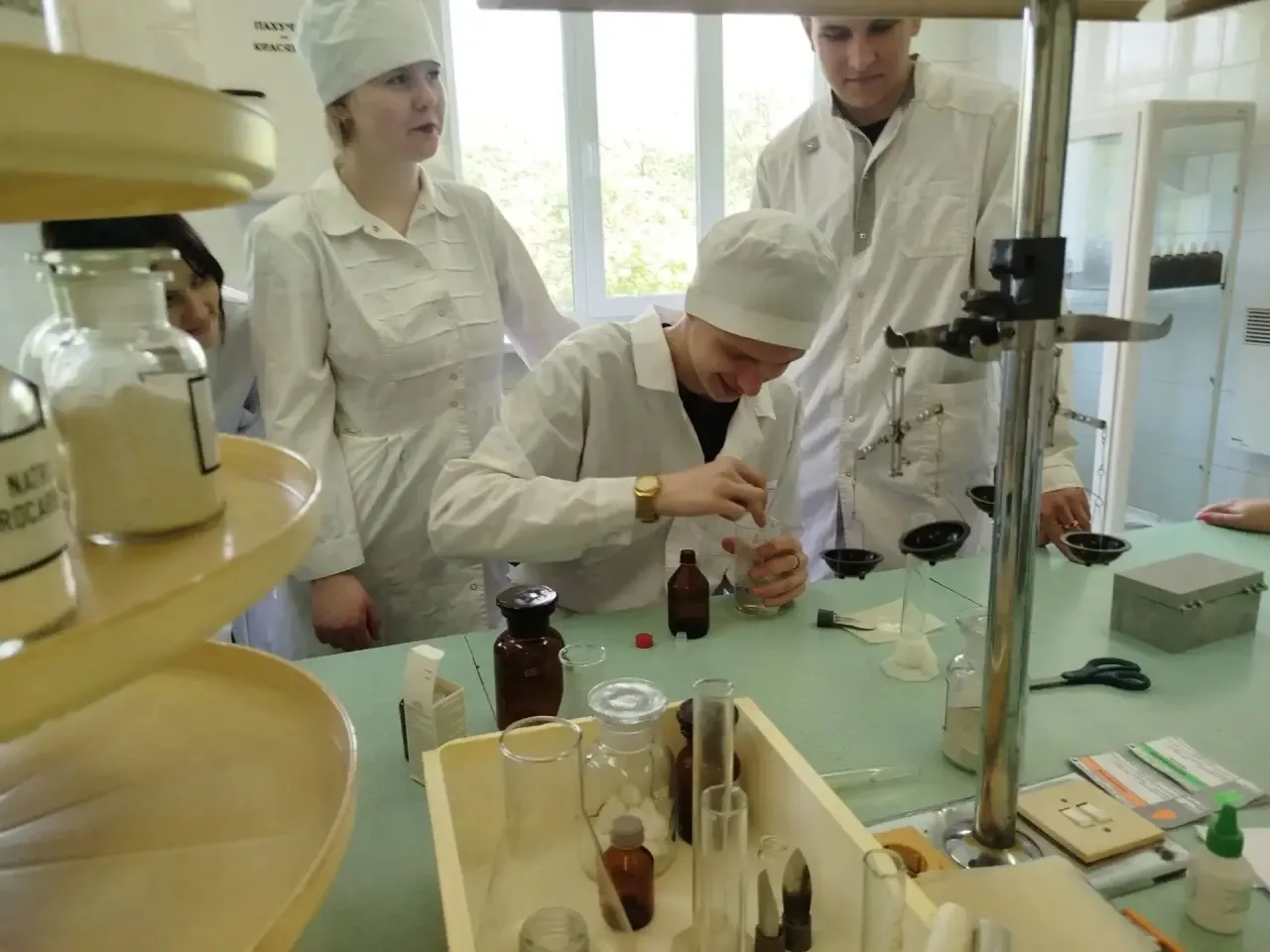 💊Фармацевтическое образование в Стахановском медицинском колледже 

🏫Поступить в Стахановский меди
