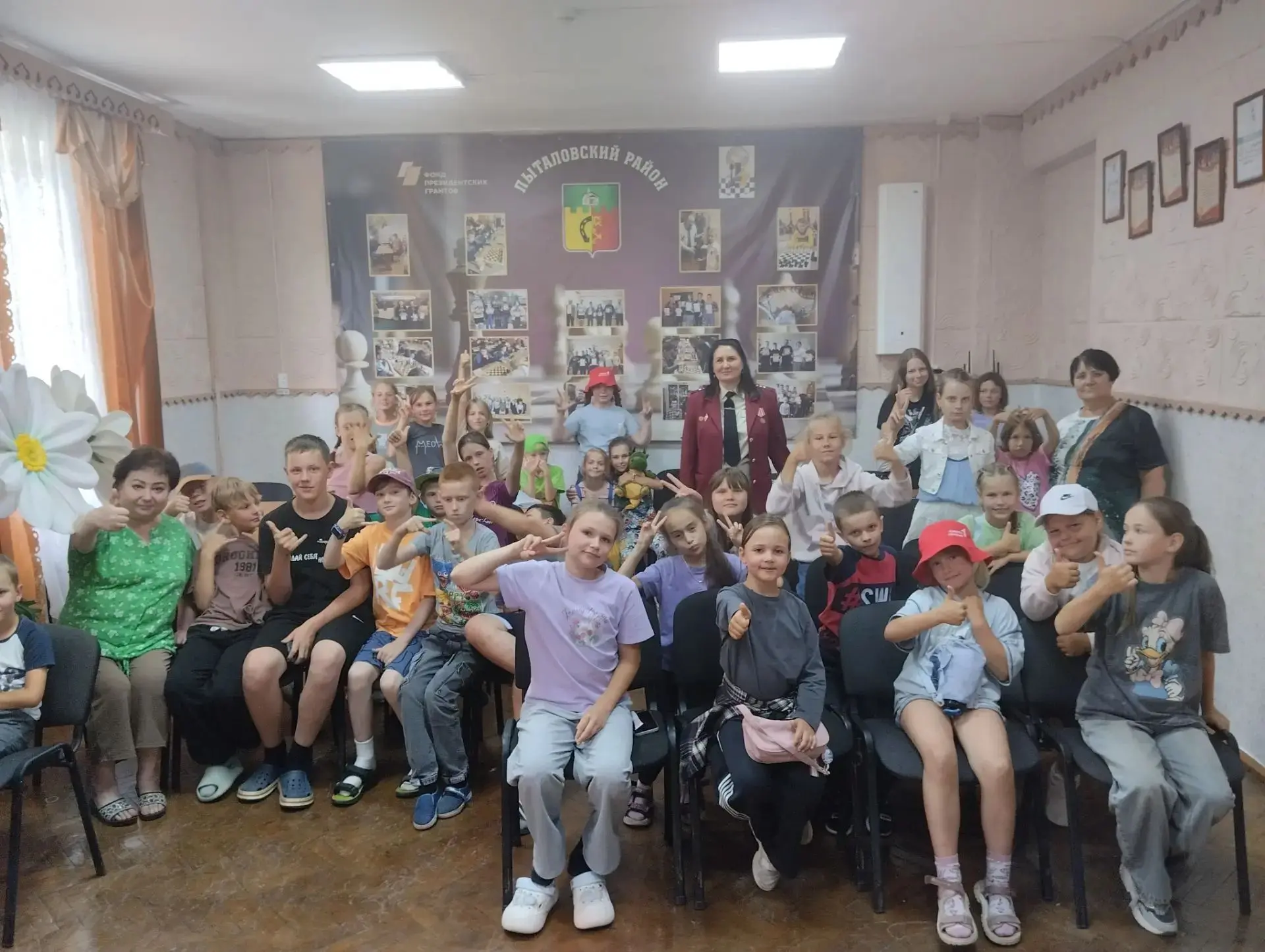 21 июля в нашем летнем оздоровительном лагере выдался по-настоящему насыщенным и разносторонним!

Ут