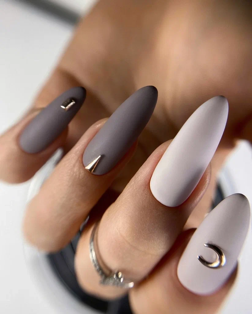 Норм - ❤️
Стрем - 🖤

Подписывайся: Маникюр💅Идеи