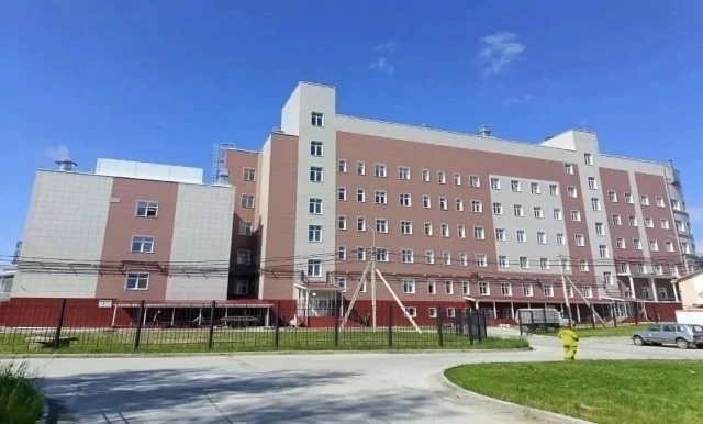В Урае завершился первый этап возведения важного социального объекта — нового стационара с прачечной