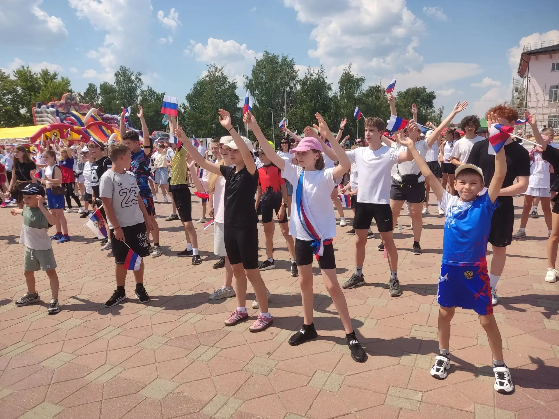 Бегом к Победе! 🏃‍♂️🏃‍♀️🇷🇺

В минувшие выходные в честь празднования Дня России в Лебедянском ок
