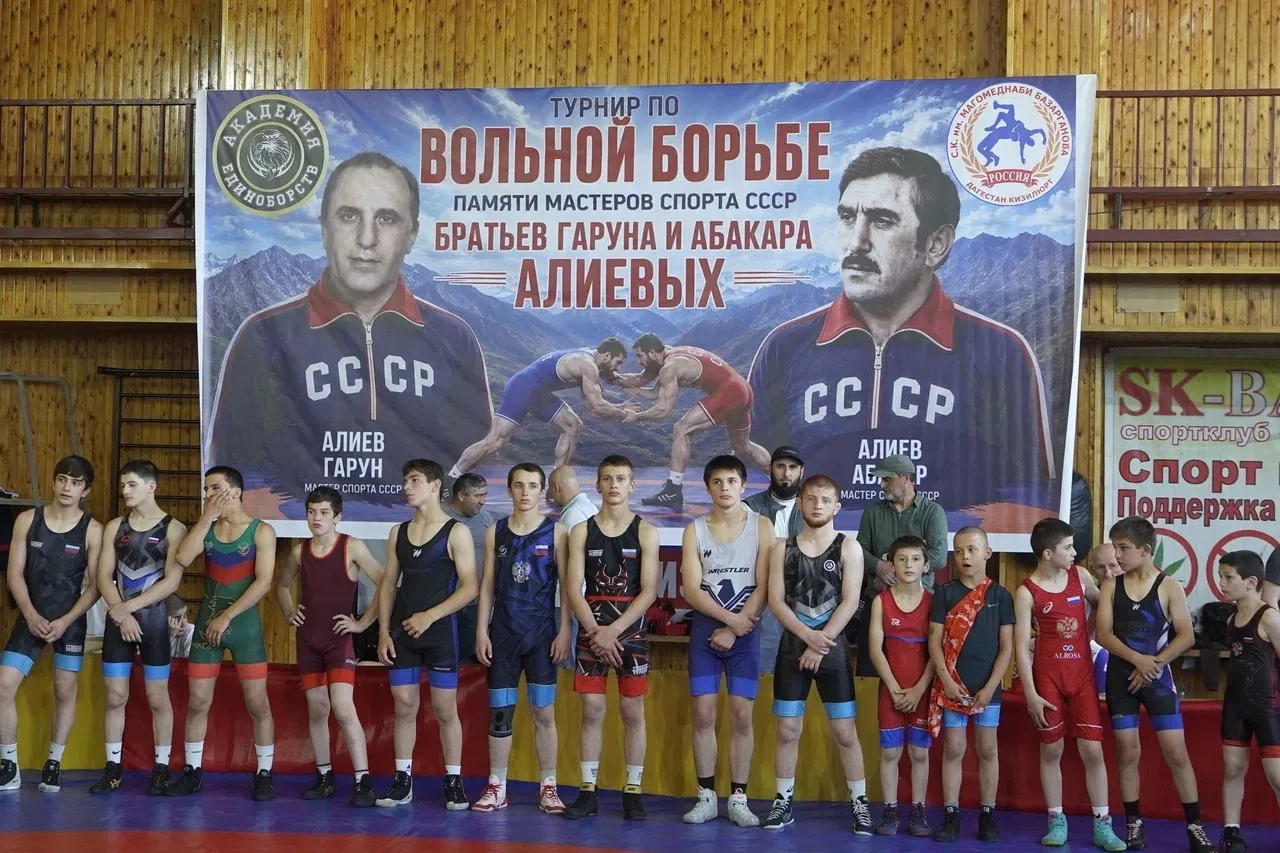 В Кизилюрте прошел турнир памяти братьев Алиевых 

В Кизилюрте состоялся турнир памяти двух прославл