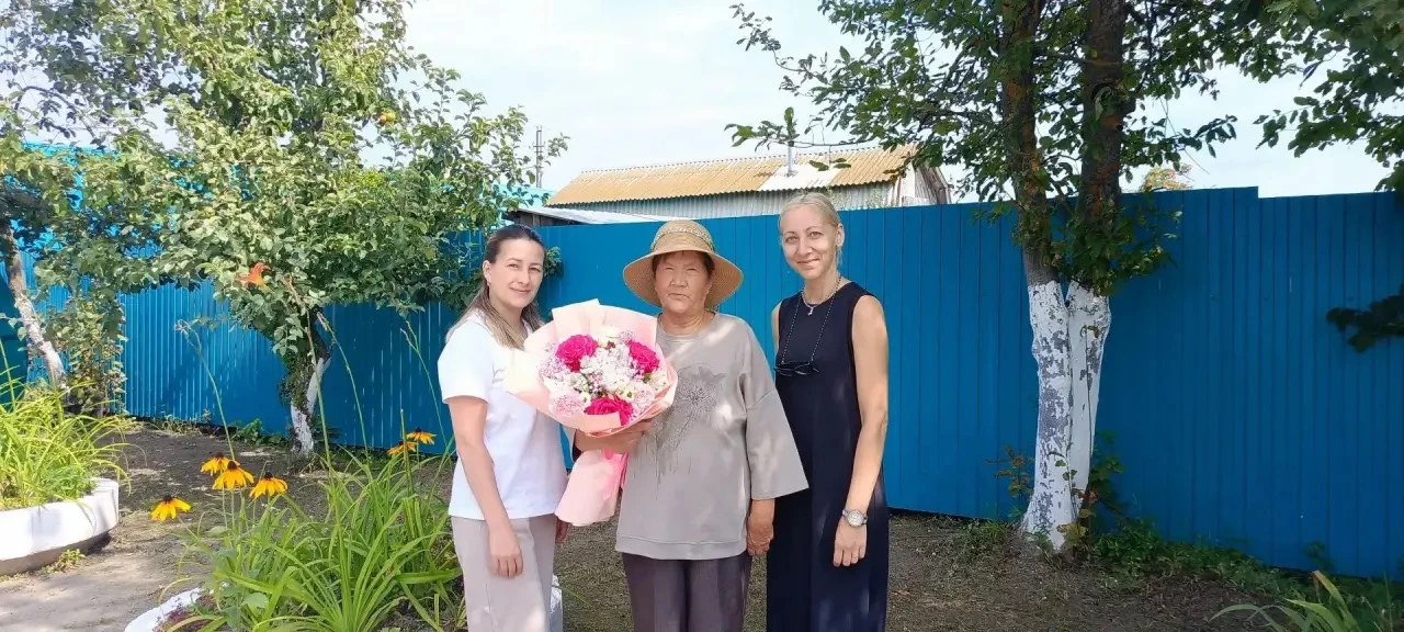 Каждая встреча с близкими-это маленькое чудо, наполняющее жизнь смыслом и гармонией.