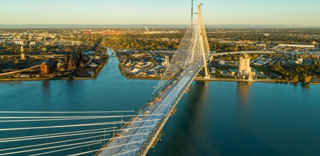 🌉 Мост между США и Канадой открыли после угроз Трампа

🇺🇸 США — The Washington Post

Мост Гор