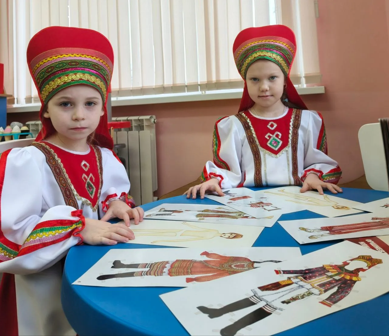 Поздравляем воспитанниц нашего детского сада - Мишалову Василину (старшая группа №8) и Макайкину Ксе