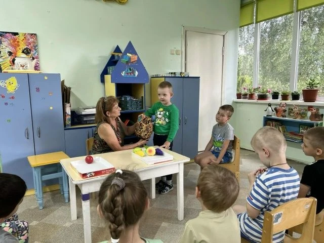 Овощи и фрукты - наши витамины
В течение недели в средне - старшей группе прошла тематическая неделя