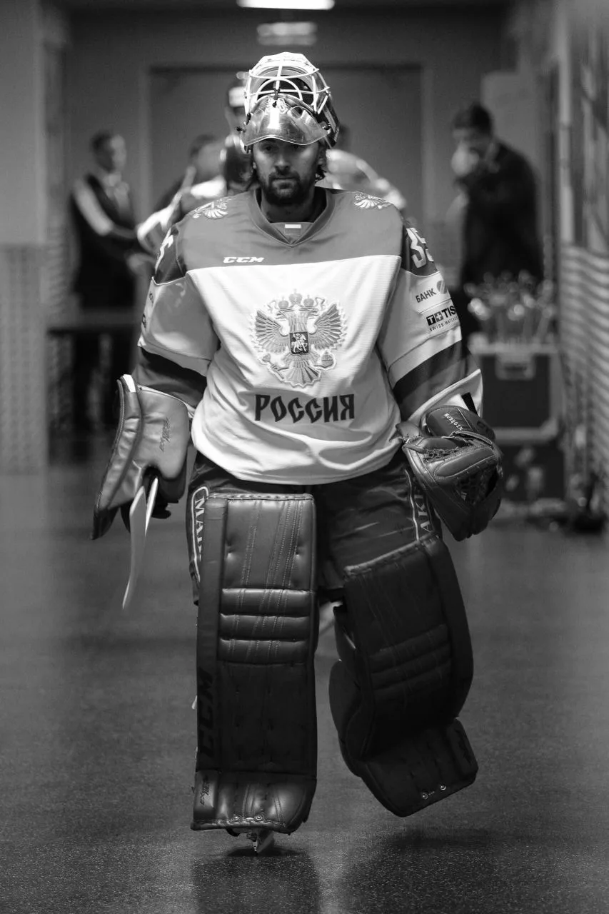 Ушел из жизни Алексей Мурыгин, ему было 39 лет. 

Голкипер выступал за сборную России на Кубке Перво