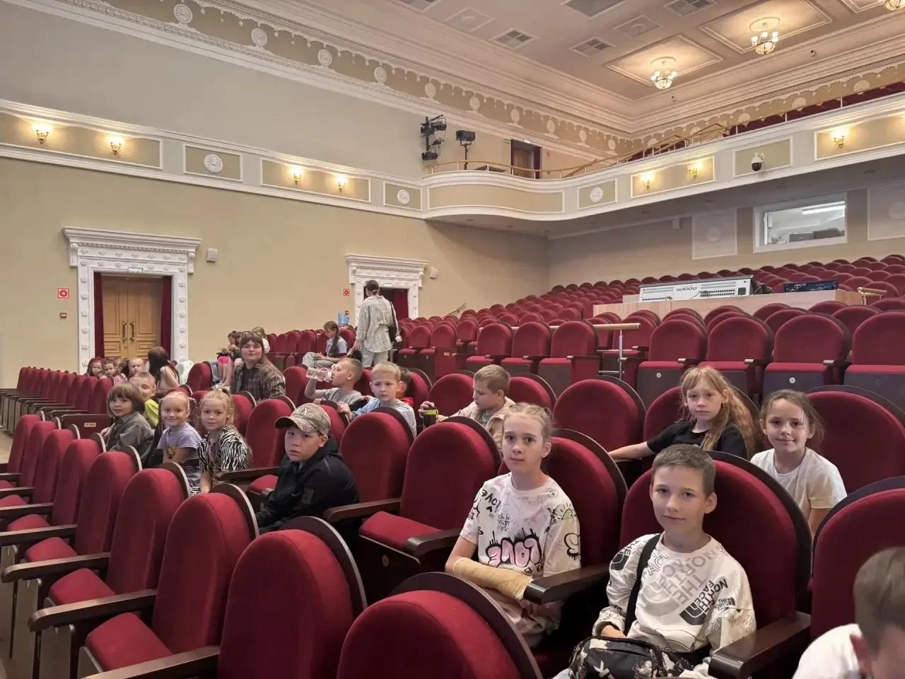 Сегодня в «Радуге» было по-настоящему здорово! Утро началось бодро: весёлая зарядка взбодрила всех и