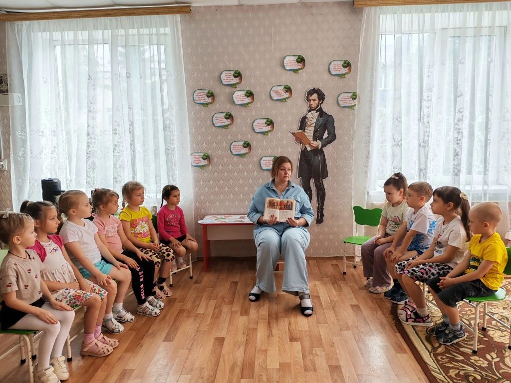 Мы отметили День рождения Пушкина!

В нашем дошкольном образовательном учреждении в группе "Ягодки" 
