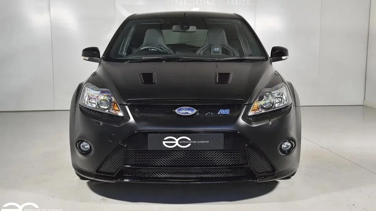 В Британии продают Ford Focus дороже новой BMW M5 — это редчайший Focus RS500, выпущенн...