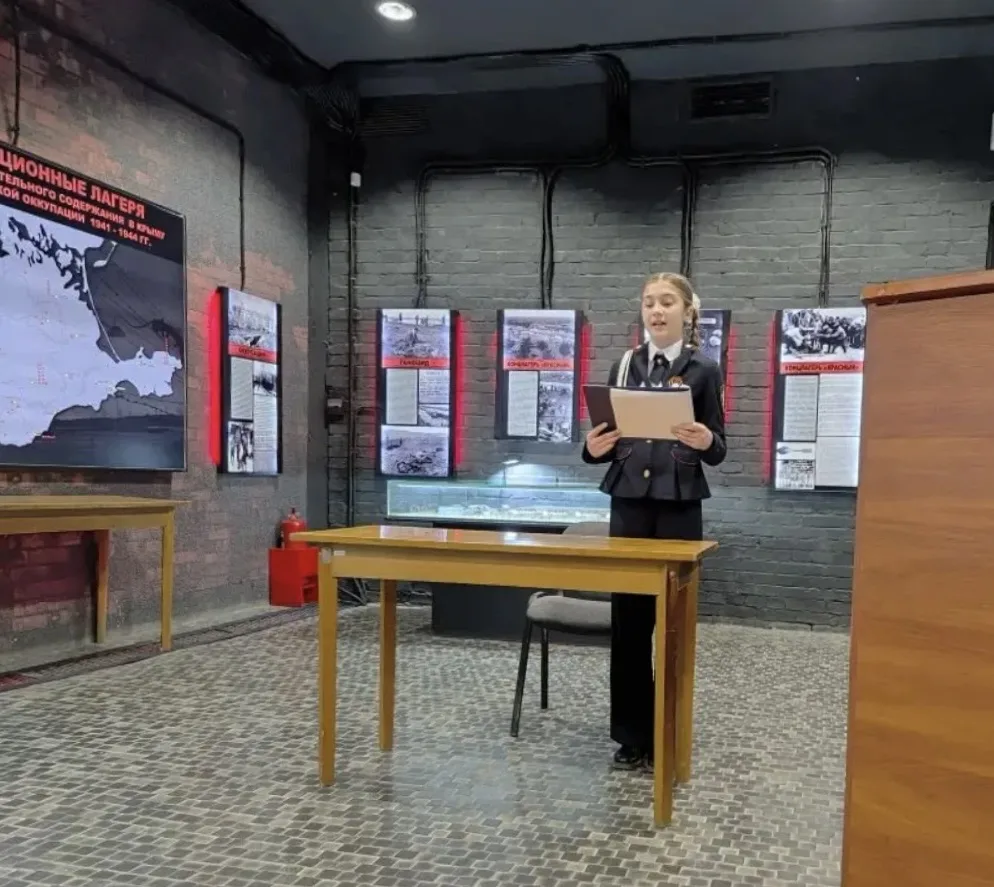 В музейном зале Мемориала жертвам фашистской оккупации Крыма 1941-1944 гг. «Концлагерь «Красный» сос