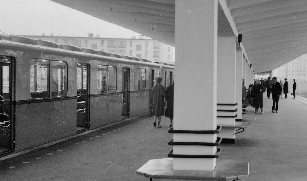 1966.Станция метро "Дачное".