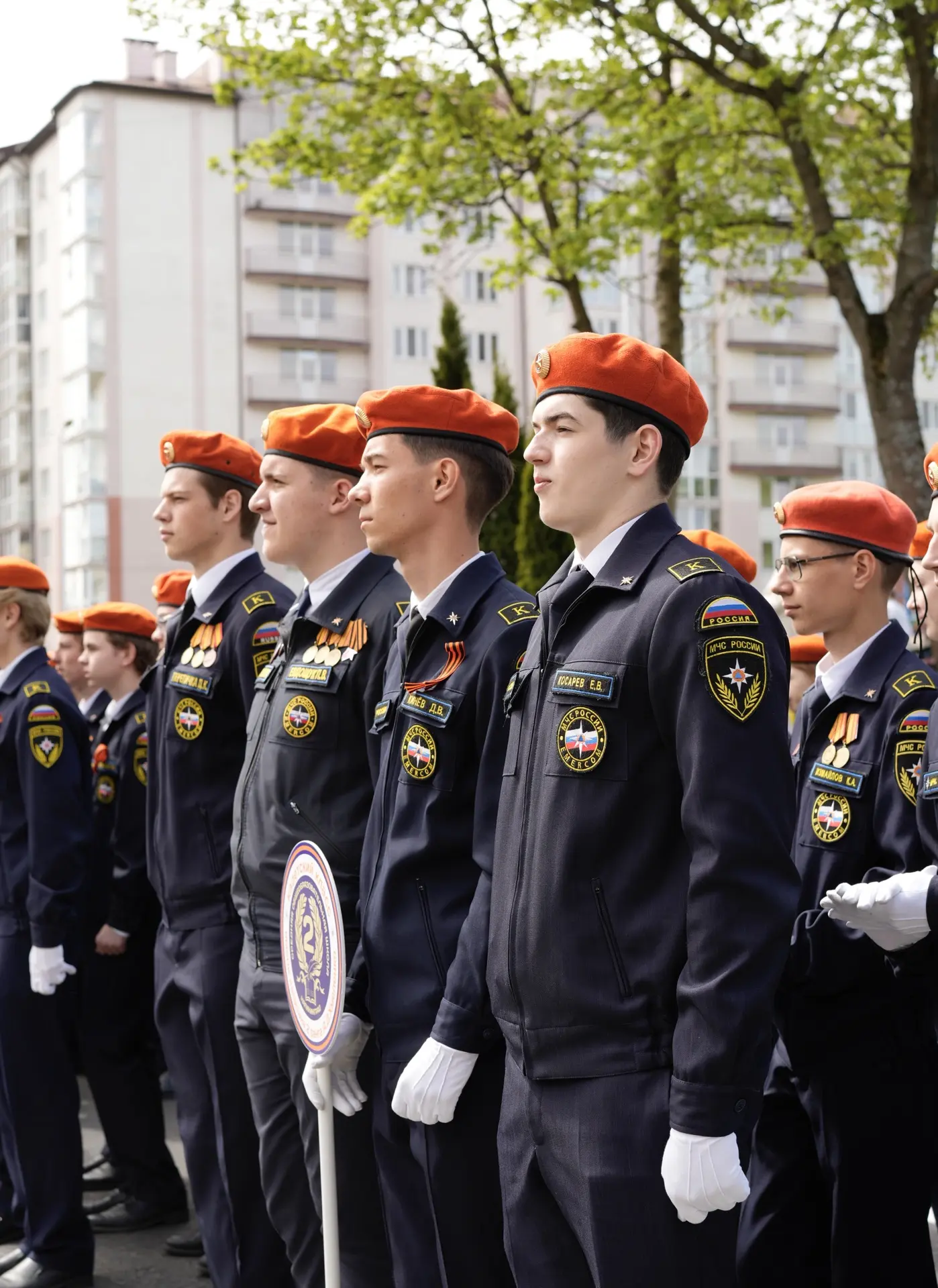 Общешкольный марш-парад 🇷🇺  В основе уклада нашей школы лежат многолетние традиции. Накануне самого 