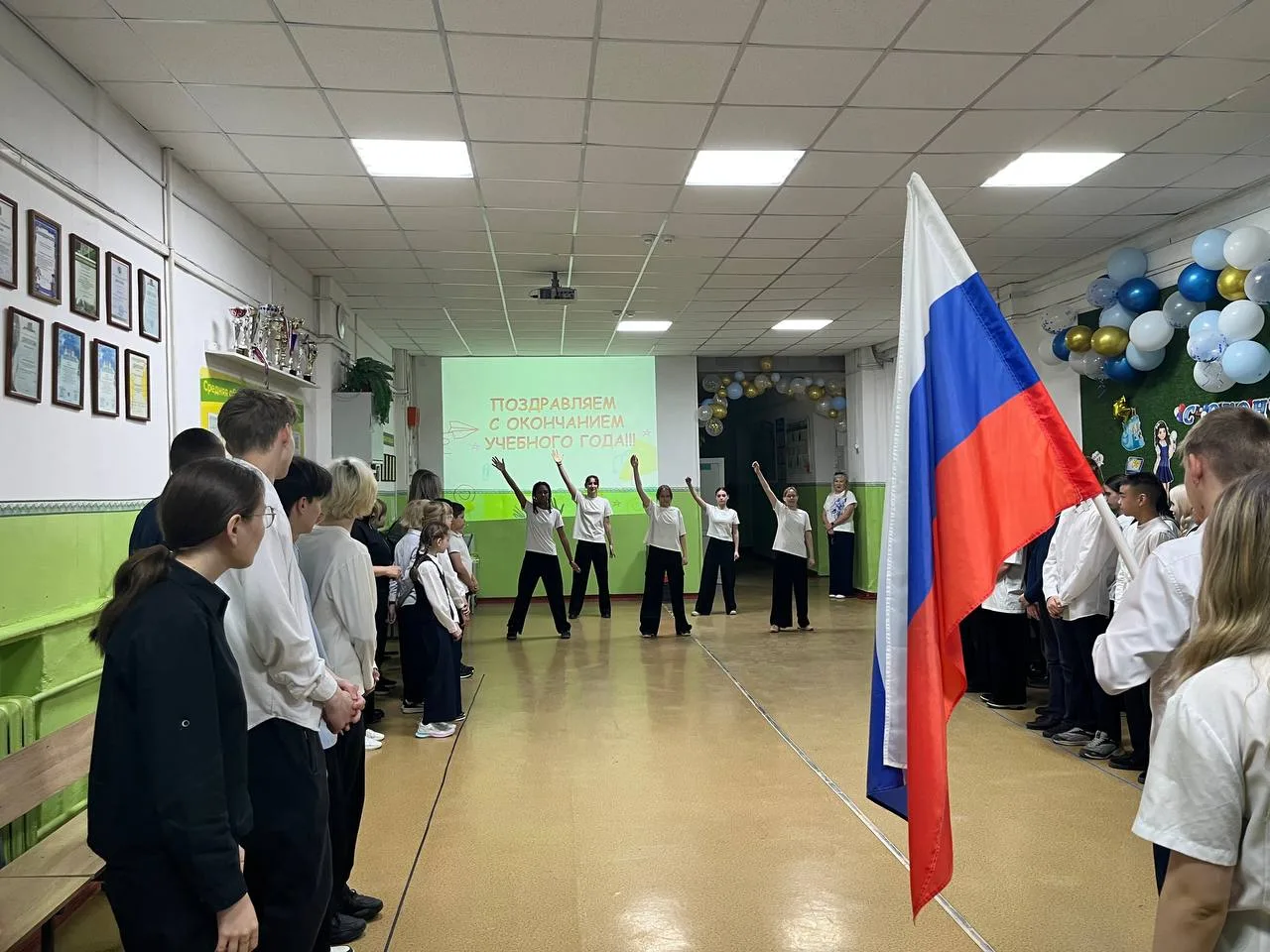 ✨ Вот и завершилась ещё одна учебная глава —  перед каникулами у нас в школе прошла тор...