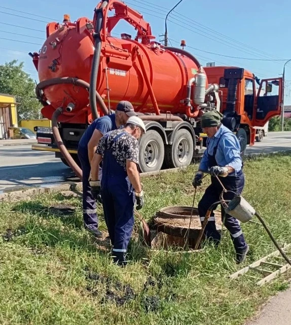 ‎⚡️ Итоги дня МУП «Энгельс-Водоканал»

В рамках обслуживания системы водоотведения сотрудники предпр