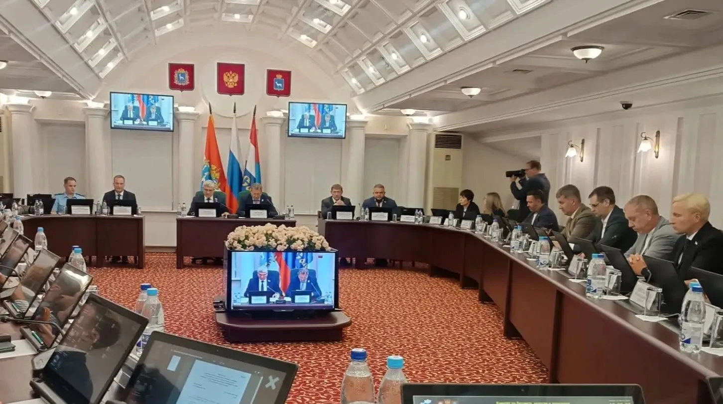📊 В эти минуты в Самаре проходит пятнадцатое заседание Думы городского округа Самара с...