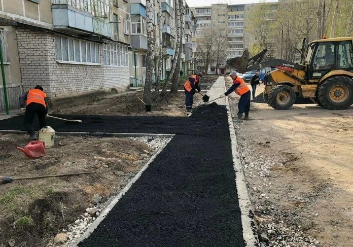 🏘️ 12 дворов в Кирове уже отремонтировали по ППМИ