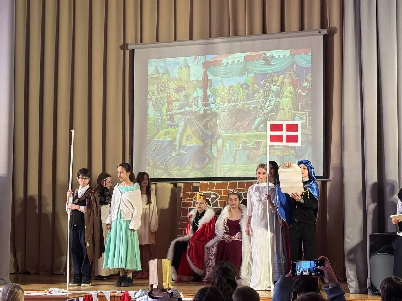 ⚔️  19 февраля в нашей школе прошёл настоящий Рыцарский турнир среди учащихся 6-х классов, приурочен