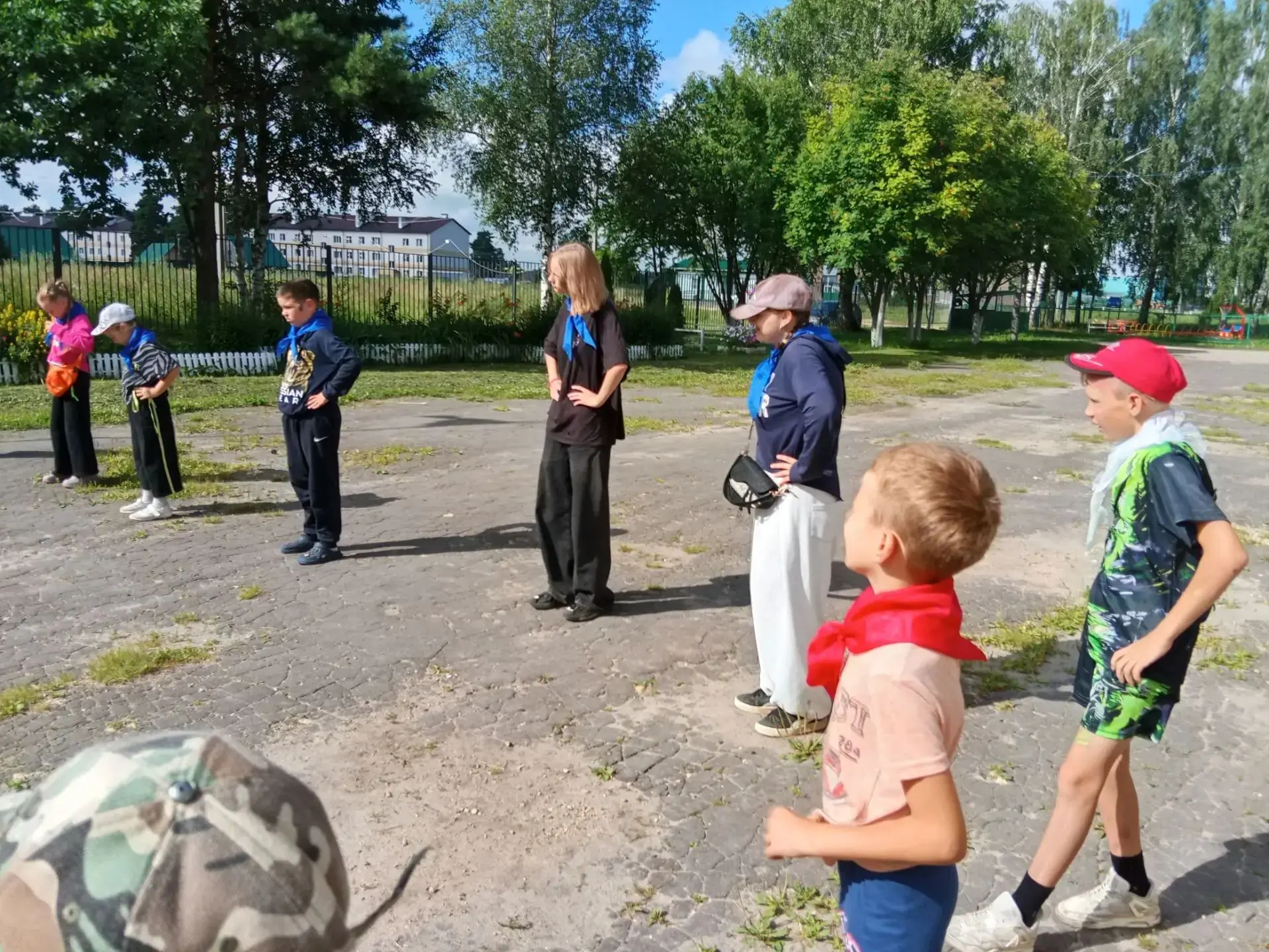 Сегодня в лагере труда и отдыха был день национальных видов спорта. Чем же мы занимались в этот тема