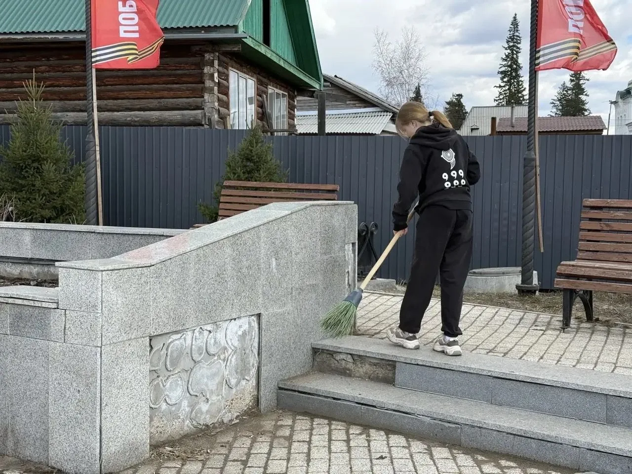 Одна команда — одно большое дело!   Наши волонтеры продолжают преображать мир вокруг себя. На этой н