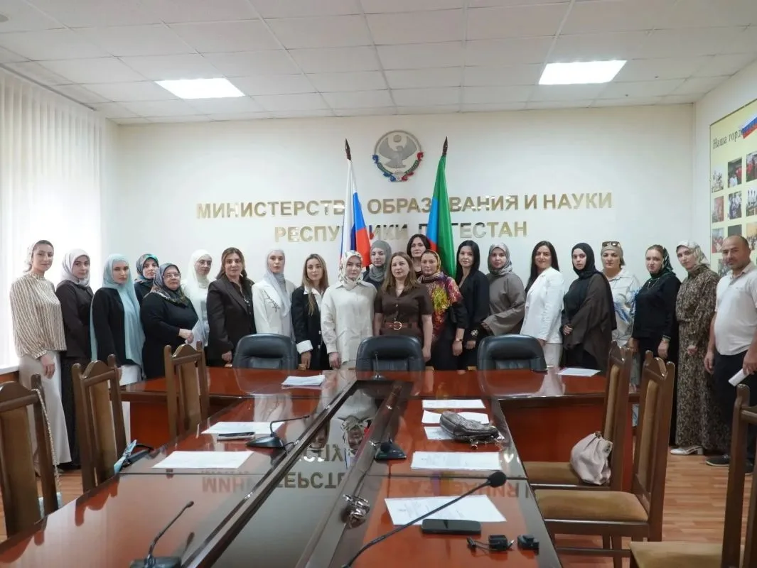 30 земских учителей поедут работать в районы республики