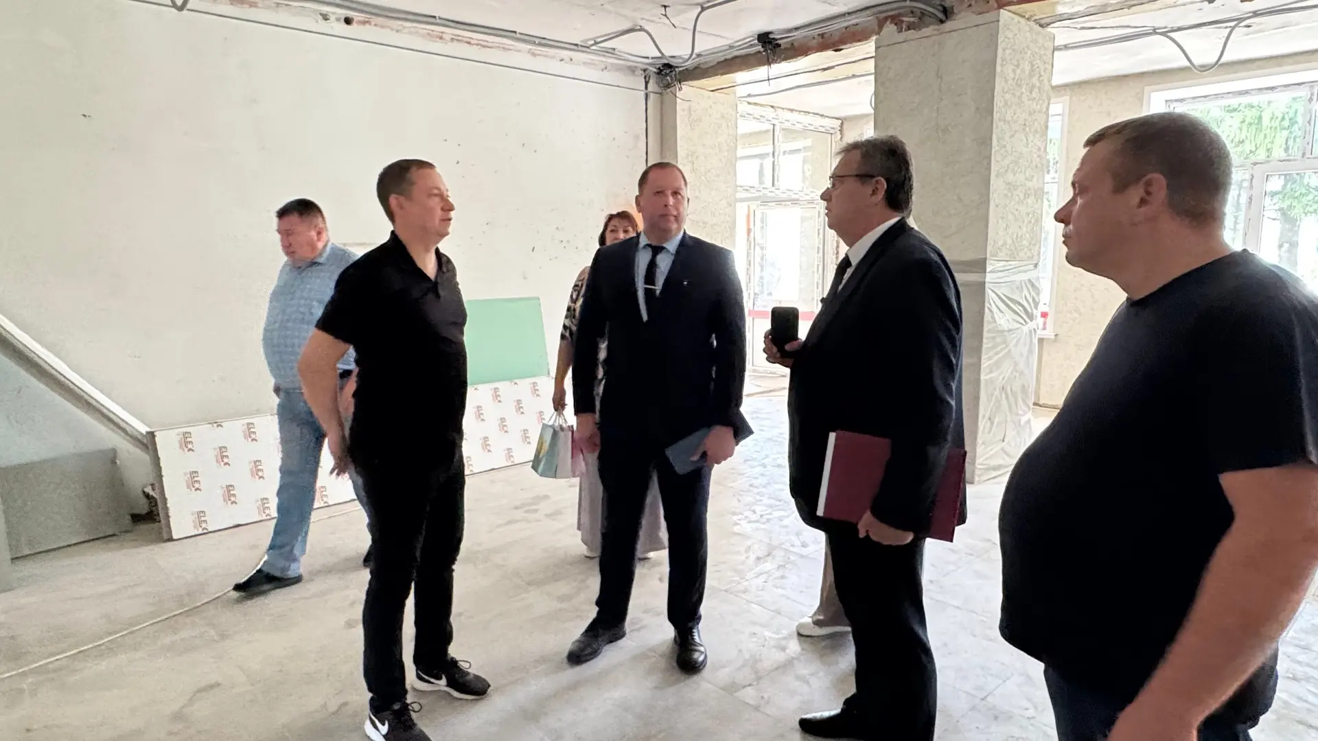 28 июля школу в селе Кижеватово посетил ведущий специалист «Дирекции «Школа – 2025»» Сергей Николаен