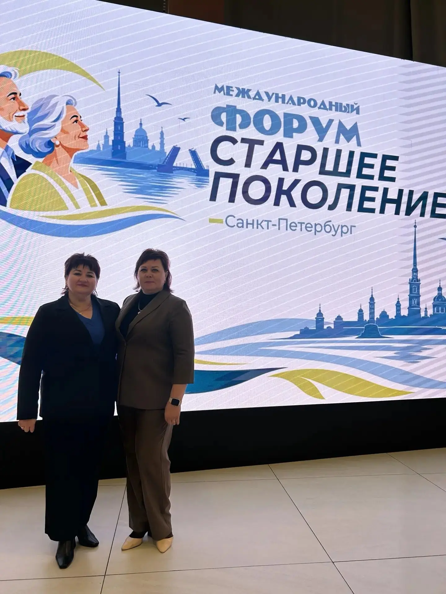 Сотрудники ГКУ « РКЦСОН» МТ и СЗ КБР – филиал по Майскому району  Ирина Астафьева и Мар...