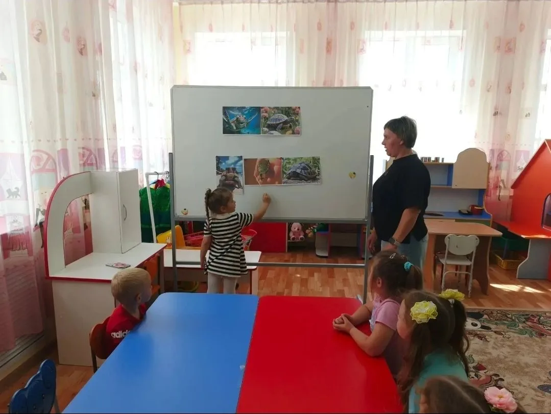 Сегодня в группе "Гномики" состоялось познавательное мероприятие, посвященное морским ч...